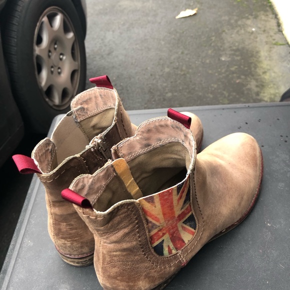 Steve Madden Women’s Bea Biscotti, Waterproof Chelsea Boots, Size EU39/8.5US - Picture 6 of 14